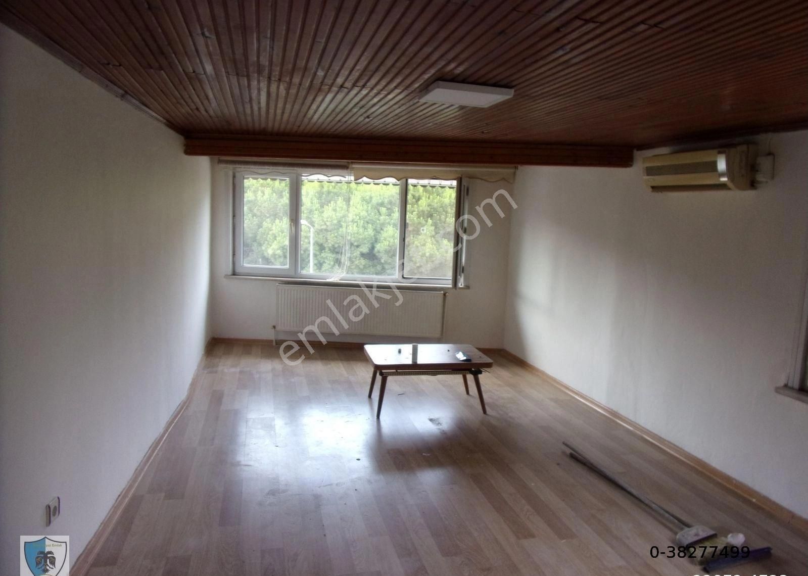 Tarabya Merkezde 2+1 115 Metrekare Ana Cadde Üzerınde Kıralık Daire