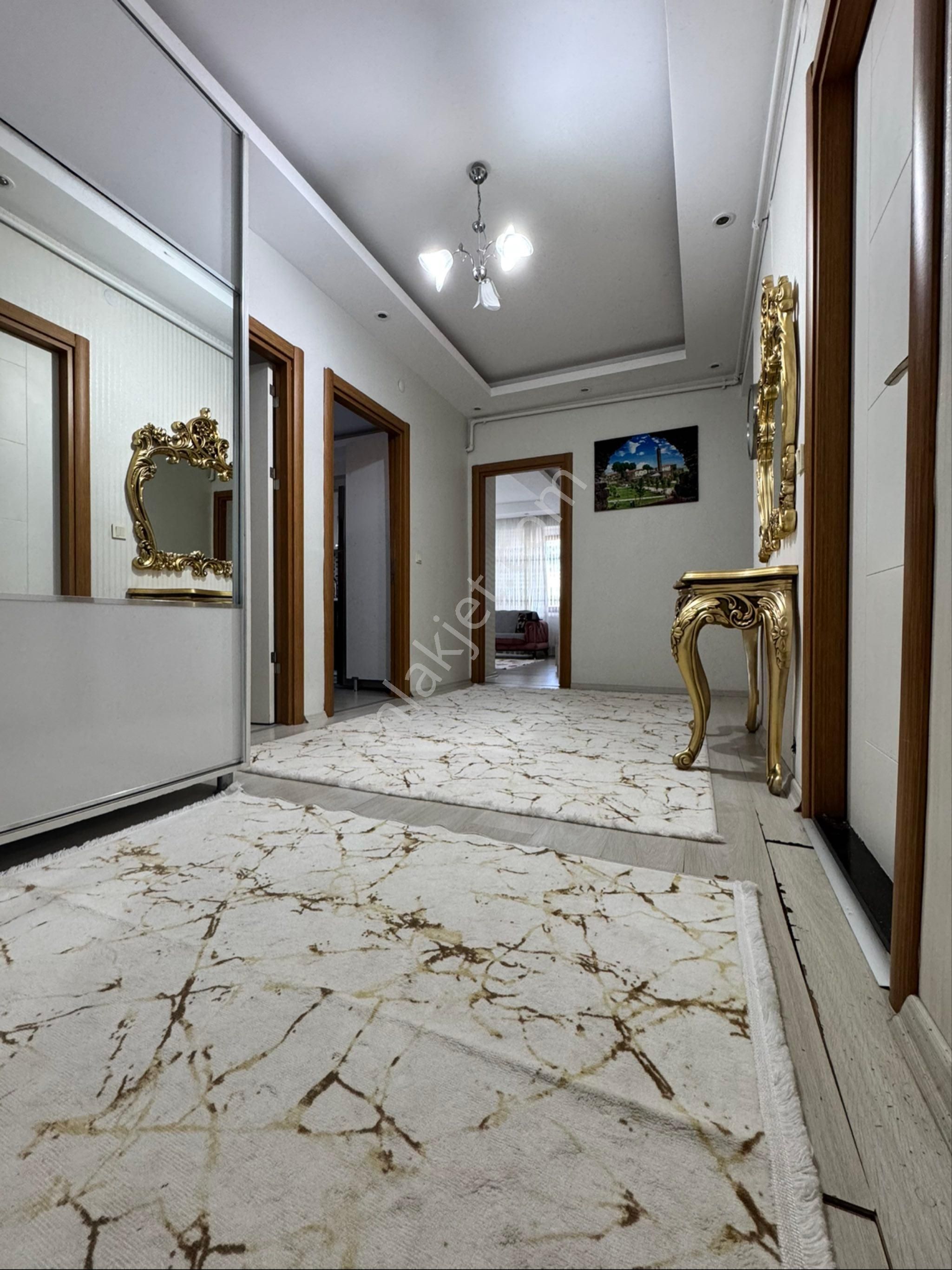 Bağcılarda 3+1 Daire