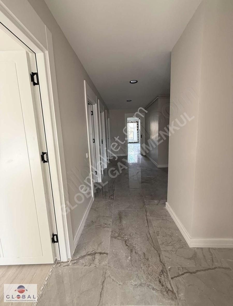 Global Emlaktan Harika Konumda Satılık 2.5+1 Oda Geniş Daire - Görsel 9