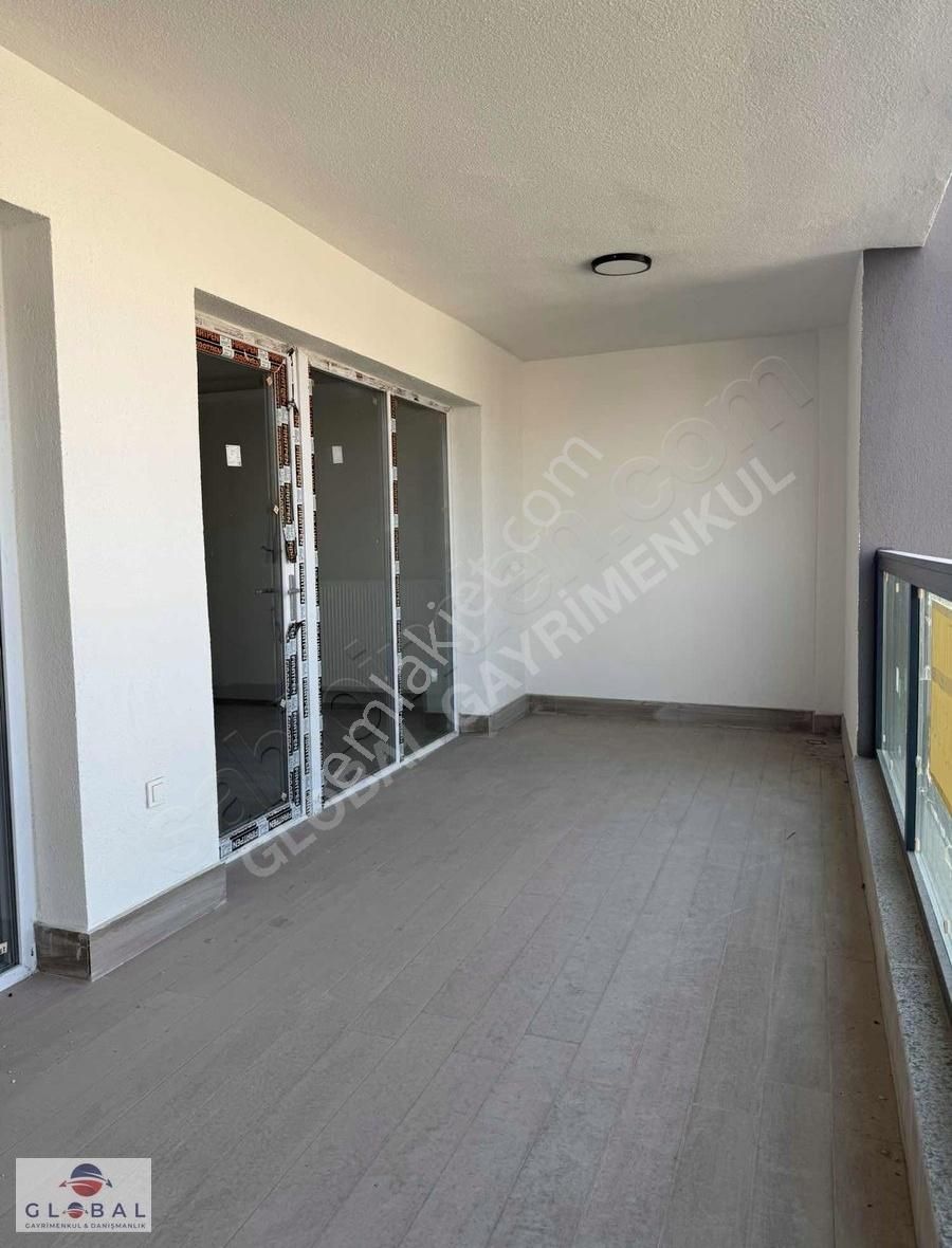 Global Emlaktan Harika Konumda Satılık 2.5+1 Oda Geniş Daire - Görsel 11