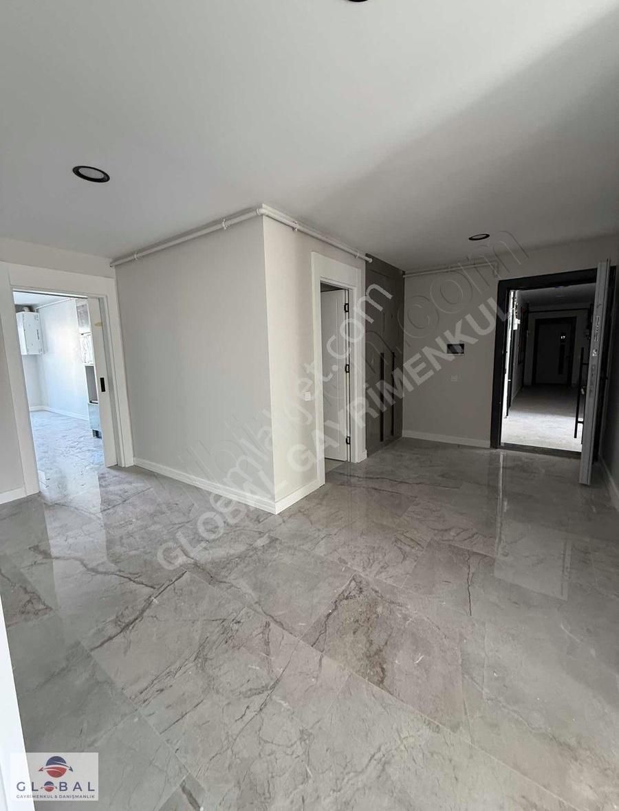 Global Emlaktan Harika Konumda Satılık 2.5+1 Oda Geniş Daire - Görsel 2