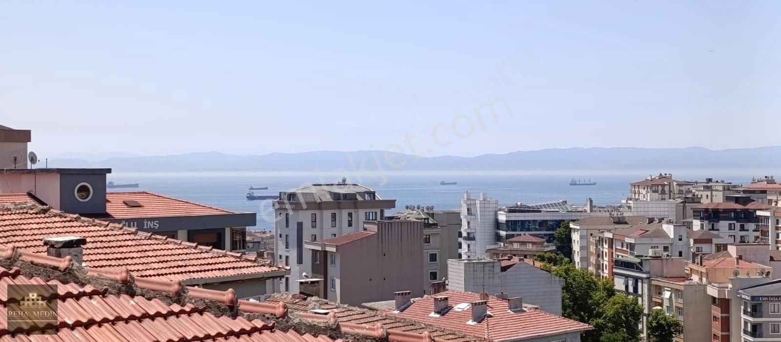 Kartalda Deniz Manzaralı Full Eşyalı 2+1 Kiralık Daire