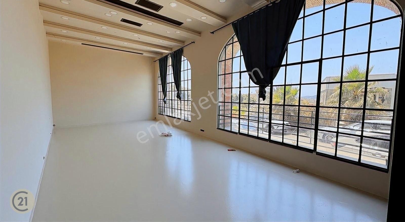 Century21 Den Bardakçı'da Kiralık Mağaza Showroom Dükkan...