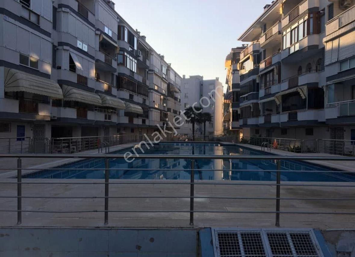 Kumla'da Yüzme Havuzlu Site İçinde 2+1 Satılık Daire
