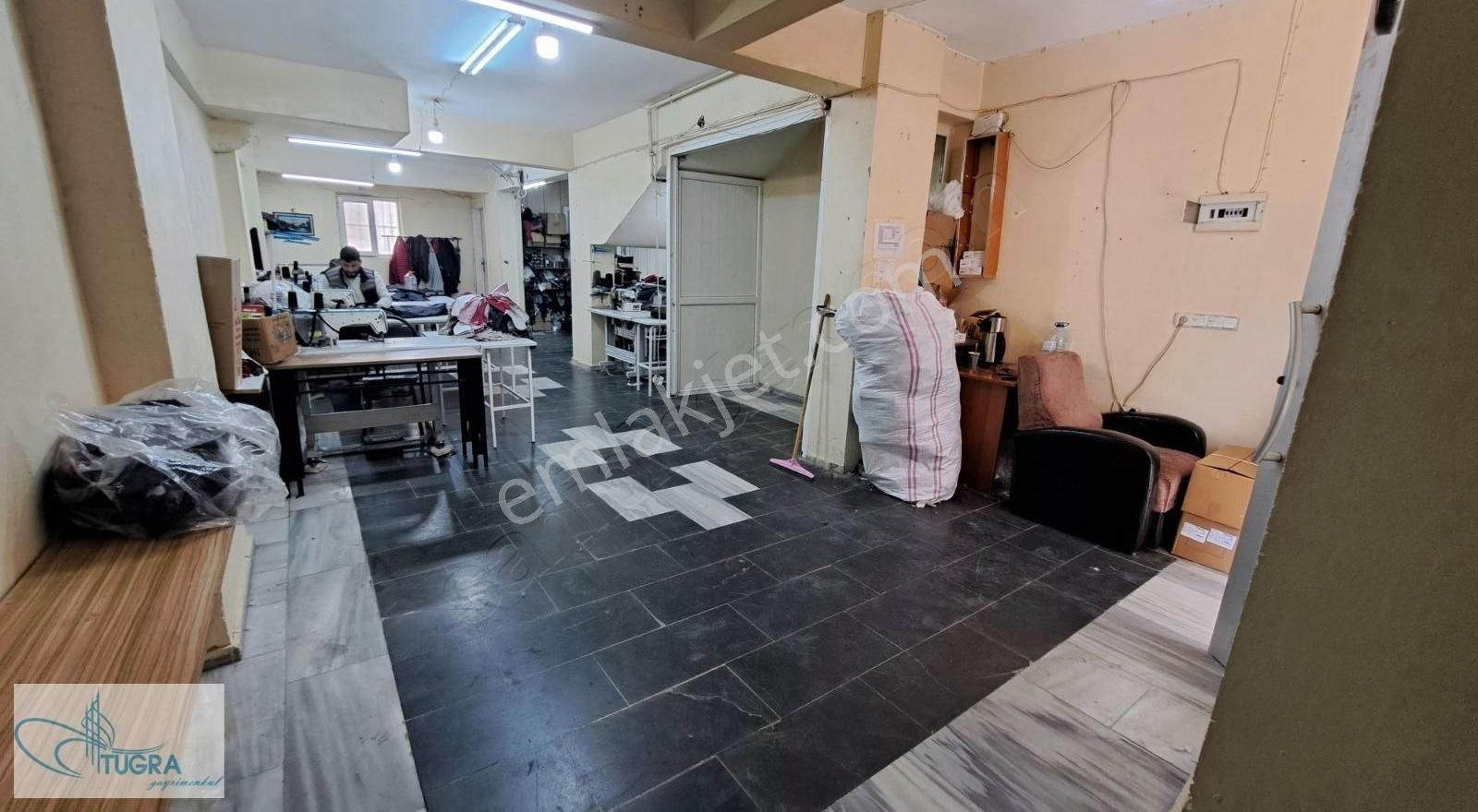 Yunus Emre Mah. Düz Giriş 100m2 Cift Cephe Sokak Kepenkli Dükkan