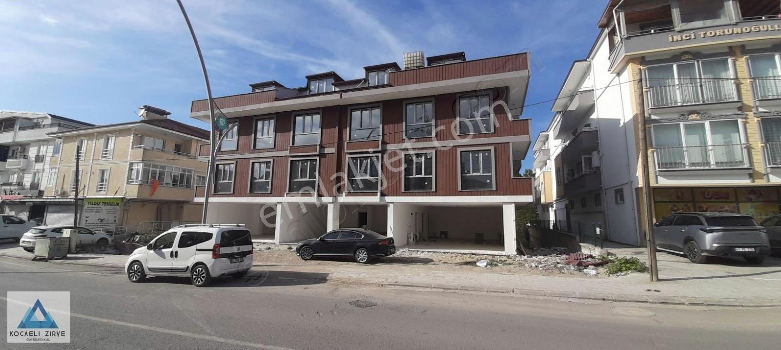 Barbaros'ta Merkezi Konumda Satılık Sıfır 3+1 Arakat Daire - Görsel 24