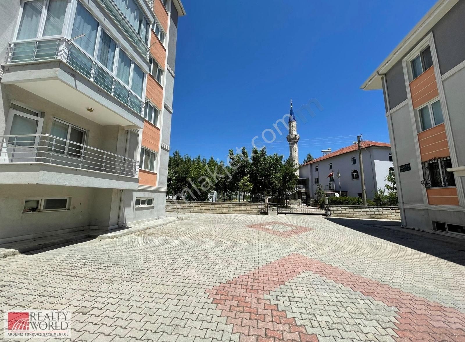 Vatan Mahallesi'nde 2+1 Satılık Daire