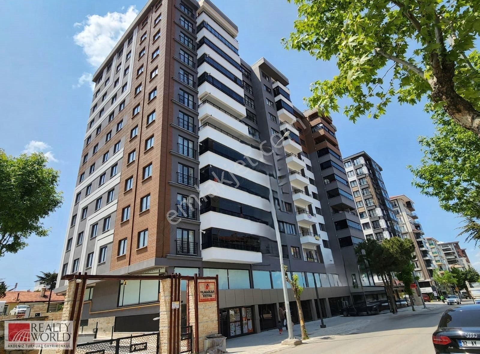 Gülistan Mahallesi'nde 3+1 Satılık Lüks Daire