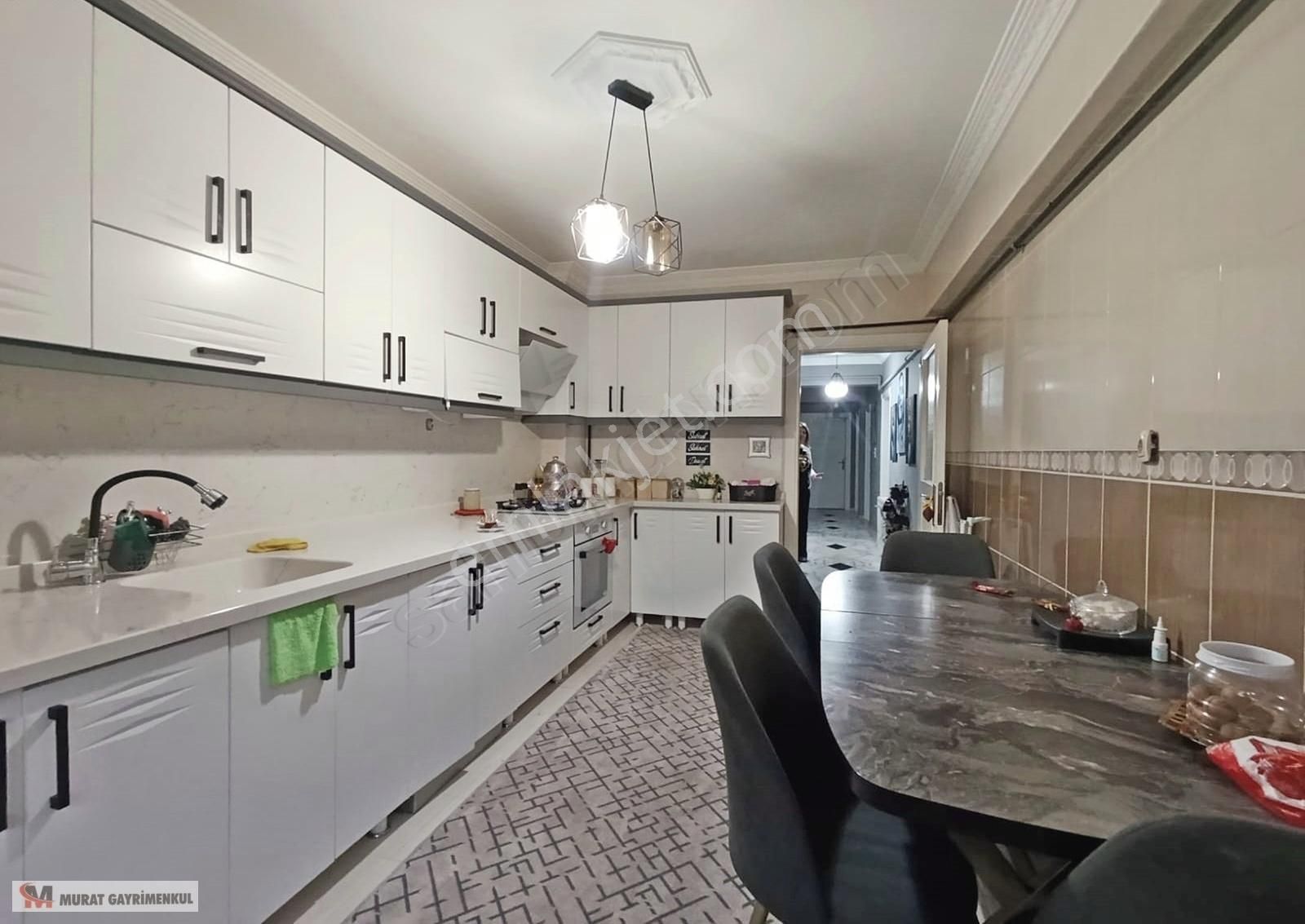 Ufuktepede Ana Cadde Üzerinde Ön Güney Cephe Asansörlü 3+1 130m2