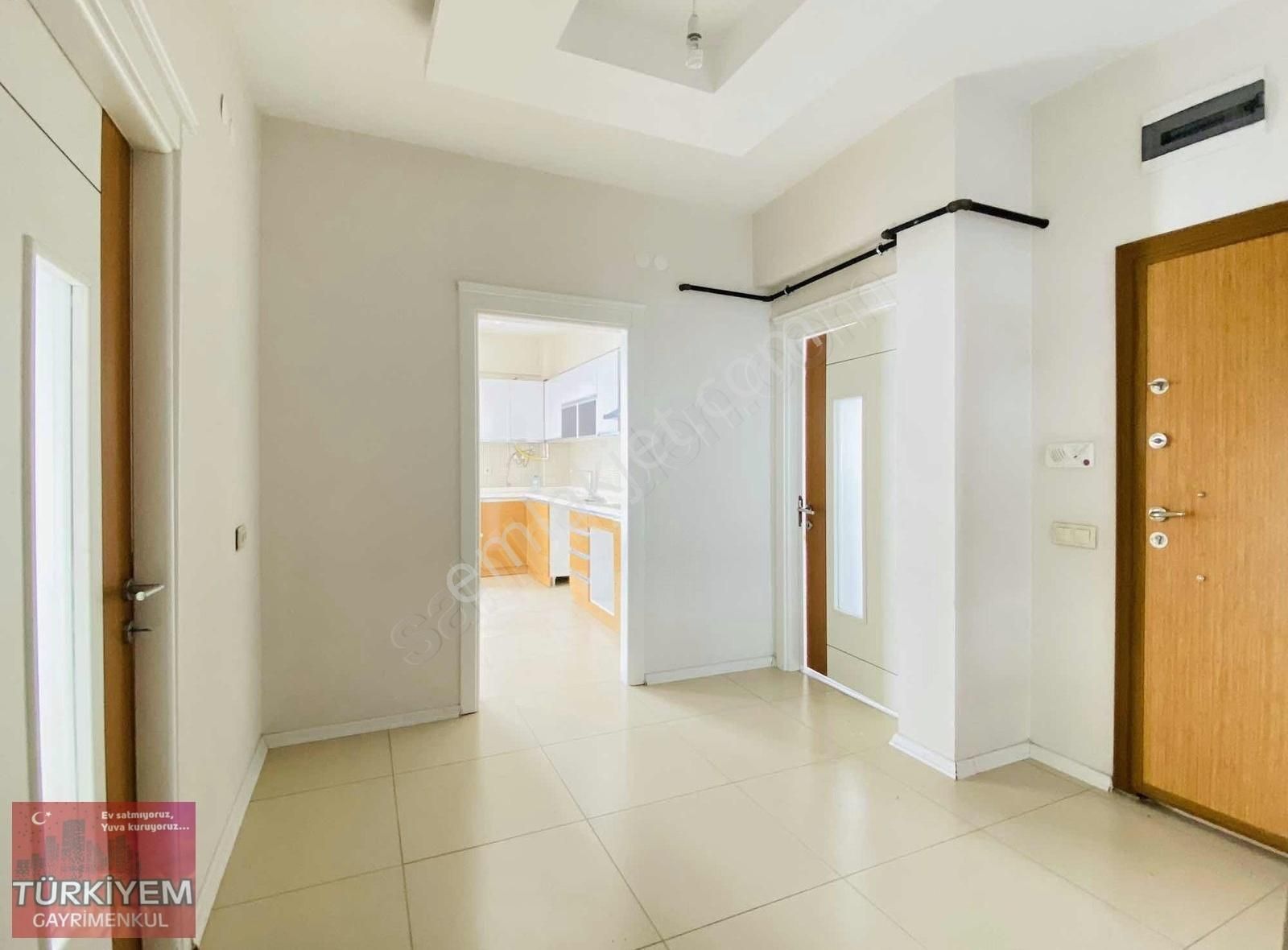 Karasu Cd. Üzeri Meskenli 3+1 Lüks 750 Kütle Parsel Geniş Daire