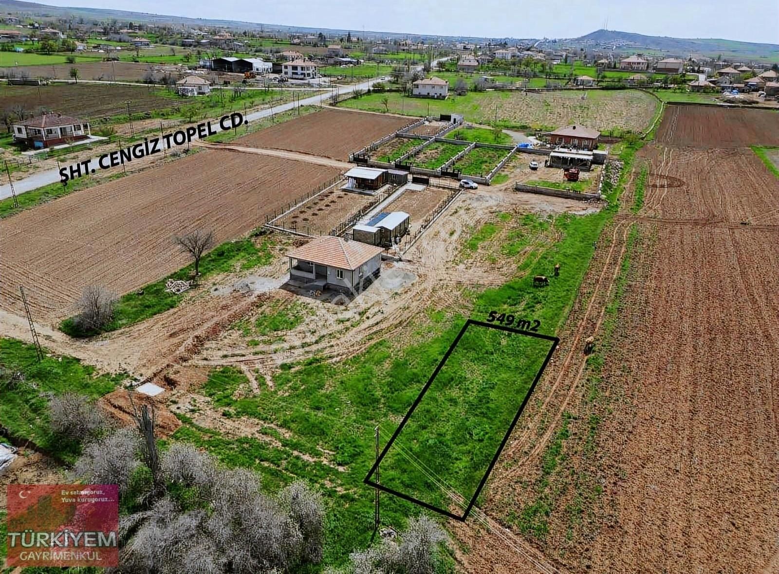 2.5 Kat Müsadeli 330 M2 İnşaat Alanı Mevcut ! Temiz Villa Arsası
