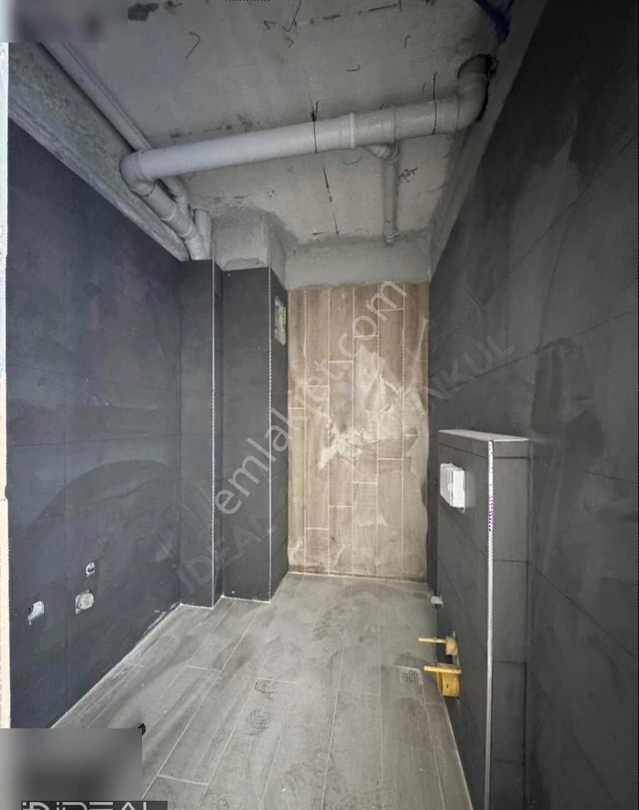 Kısasüreliğine Sütlüce İçem Kapısı Yanı Arakat Satılık 1+1 Daire