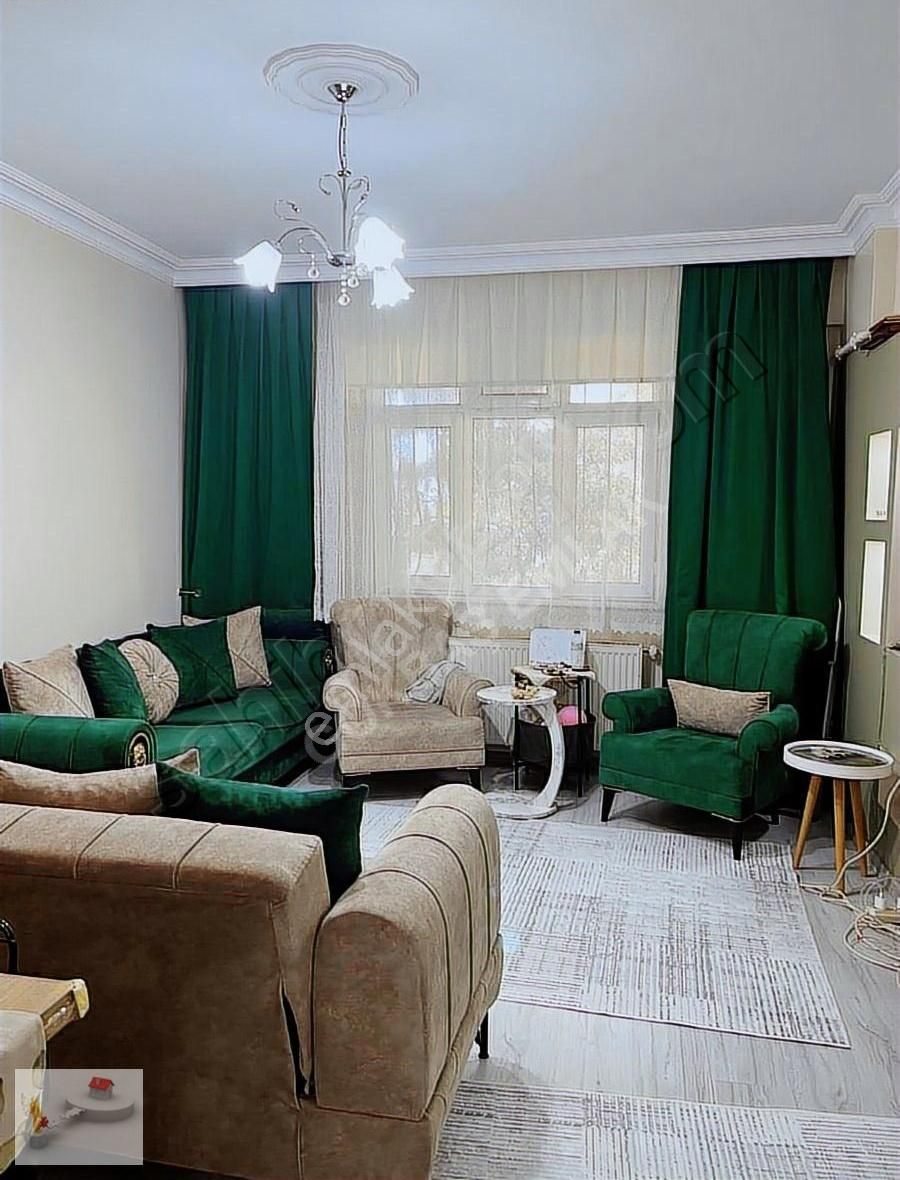 Gökbaş Emlaktan Küçükçekmece Halkalı'da Satılık 2+1 Bahçe Katı