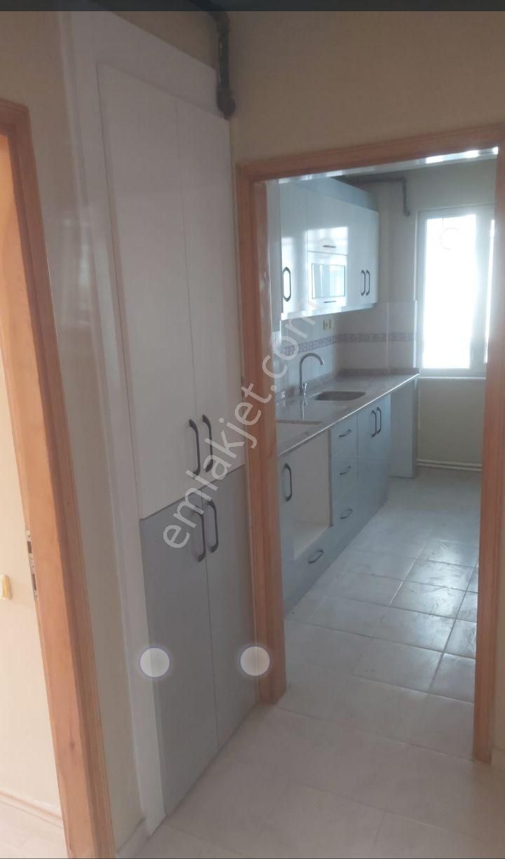 Sahibinden Ercan Kıvrak Ve Nev Hastanesi (sevgi Hastanesi)'ne Yakın Temiz Daire - Görsel 3