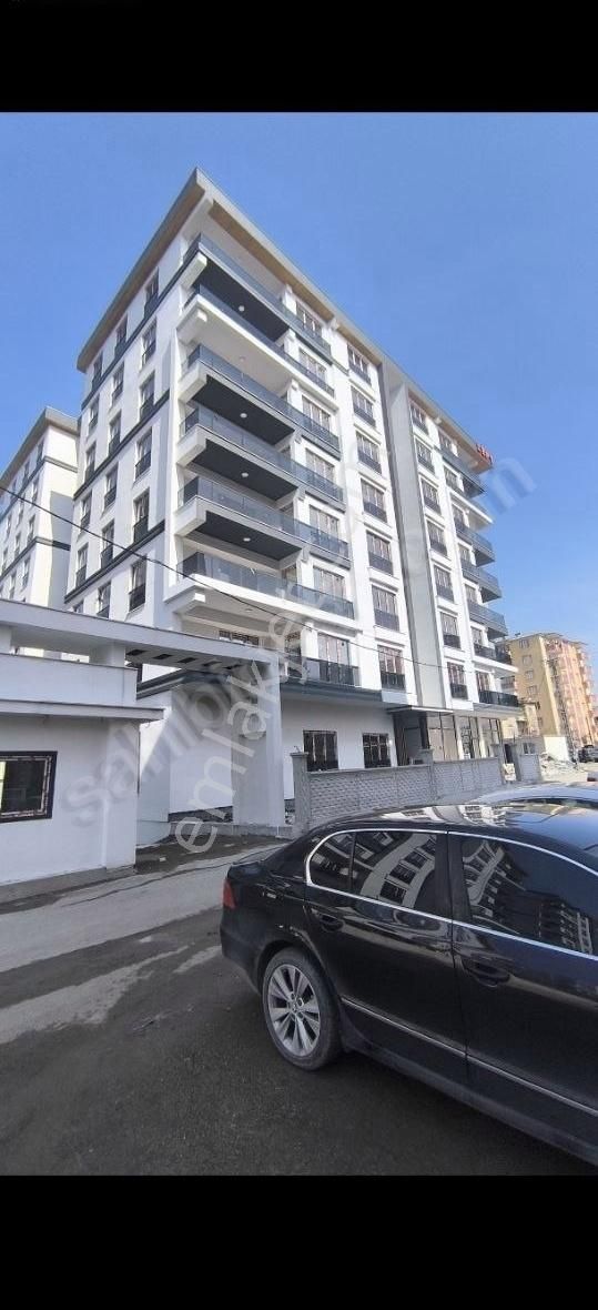 Satılık Yerden Isıtmalı Lüx Ve Geniş 3+1 Daire