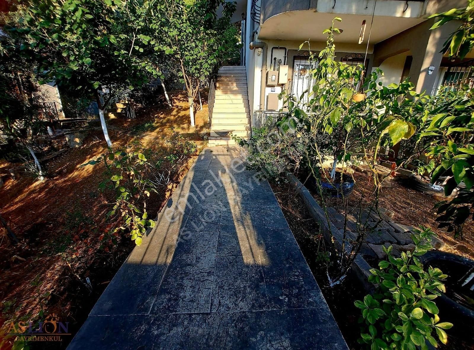 Bursa Mudanya Burgazda Kaçırılmayacak Fırsat Villa