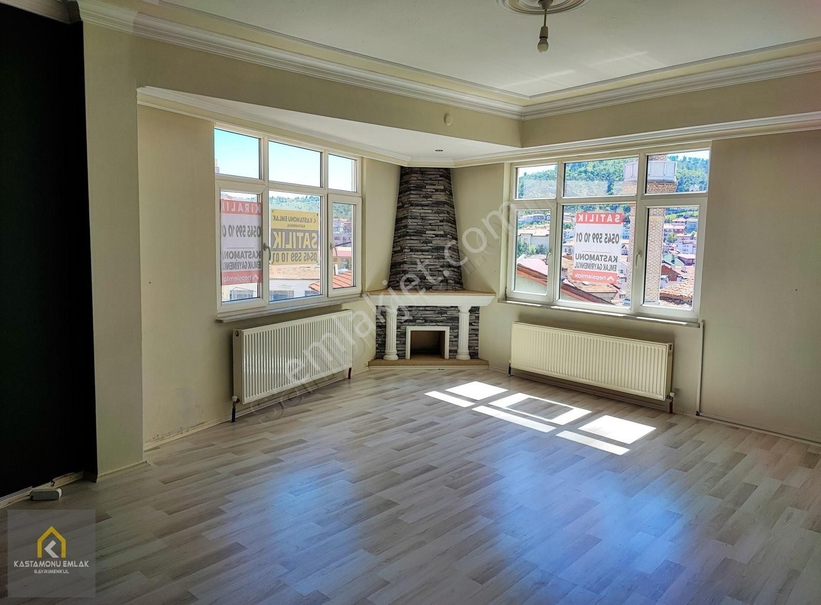 Kastamonu Emlak Gayrimenkul'den Satılık Çarşıda 140 M² 2+1 Daire