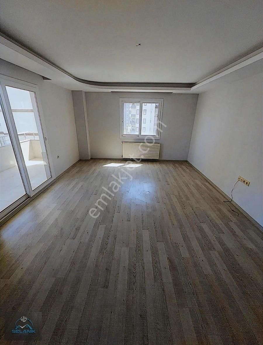 Hasarsız Mavi Bulvar Da Doğalgazlı 3+1 Kiralık Daire