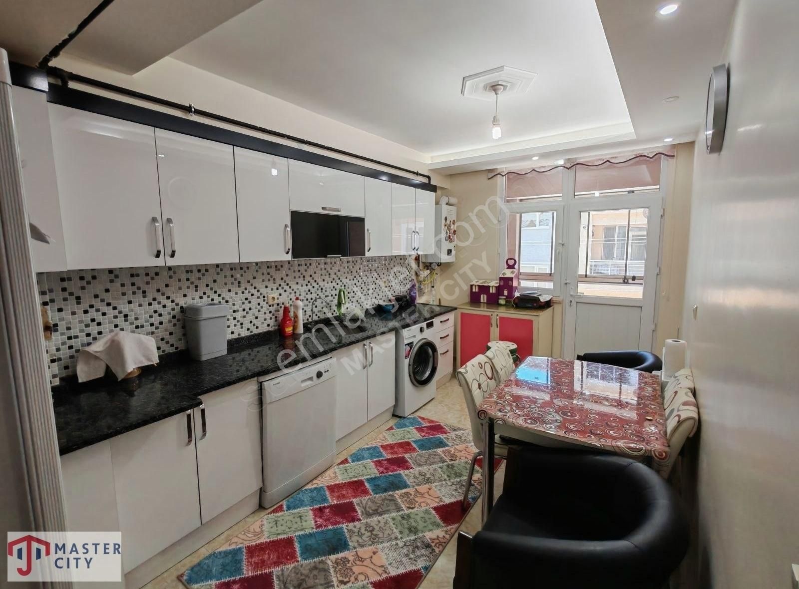 [master Cıty]fatih Mah.'de Aile Apartmanı Eşyalı 3+1