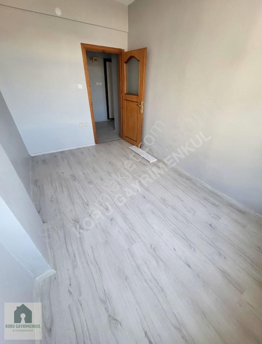 Koru Emlak'tan Yenilenmiş 2+1 Daire 12.5m Arsa Paylı - Görsel 21