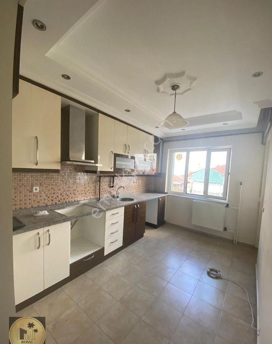 Yunusemre Mahallesi'nde Kiralık 3+1 155 M2 Muhteşem Konumda Daire
