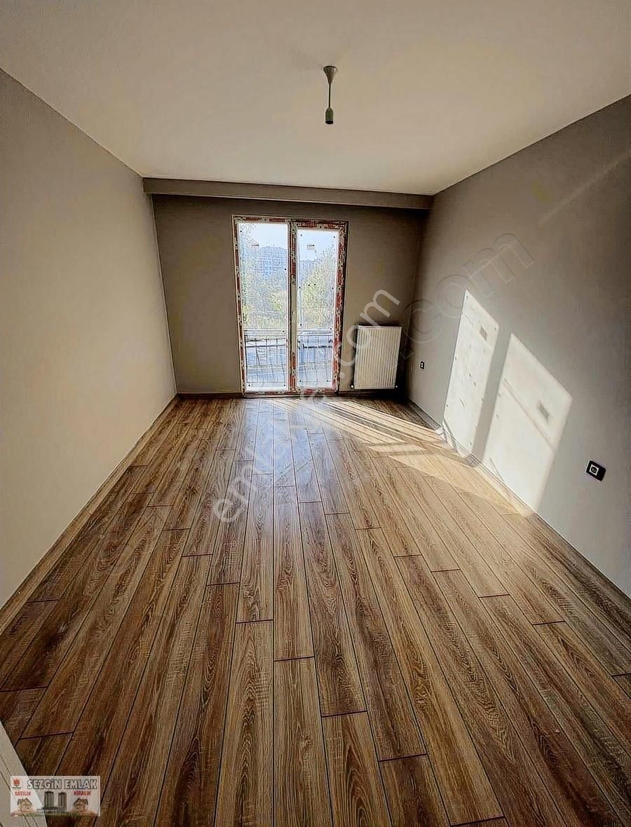 Sezgin Emlaktan 3+1 120 M2 1.kat Ön Cephe