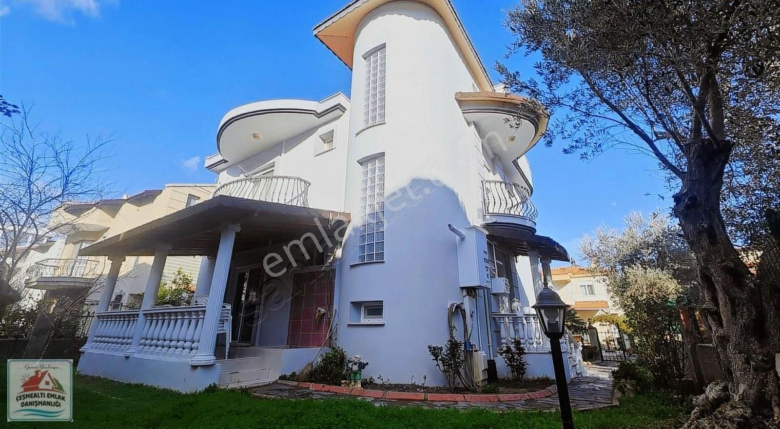 Muhteşem Konumda Geniş Müstakil Kiralık Villa