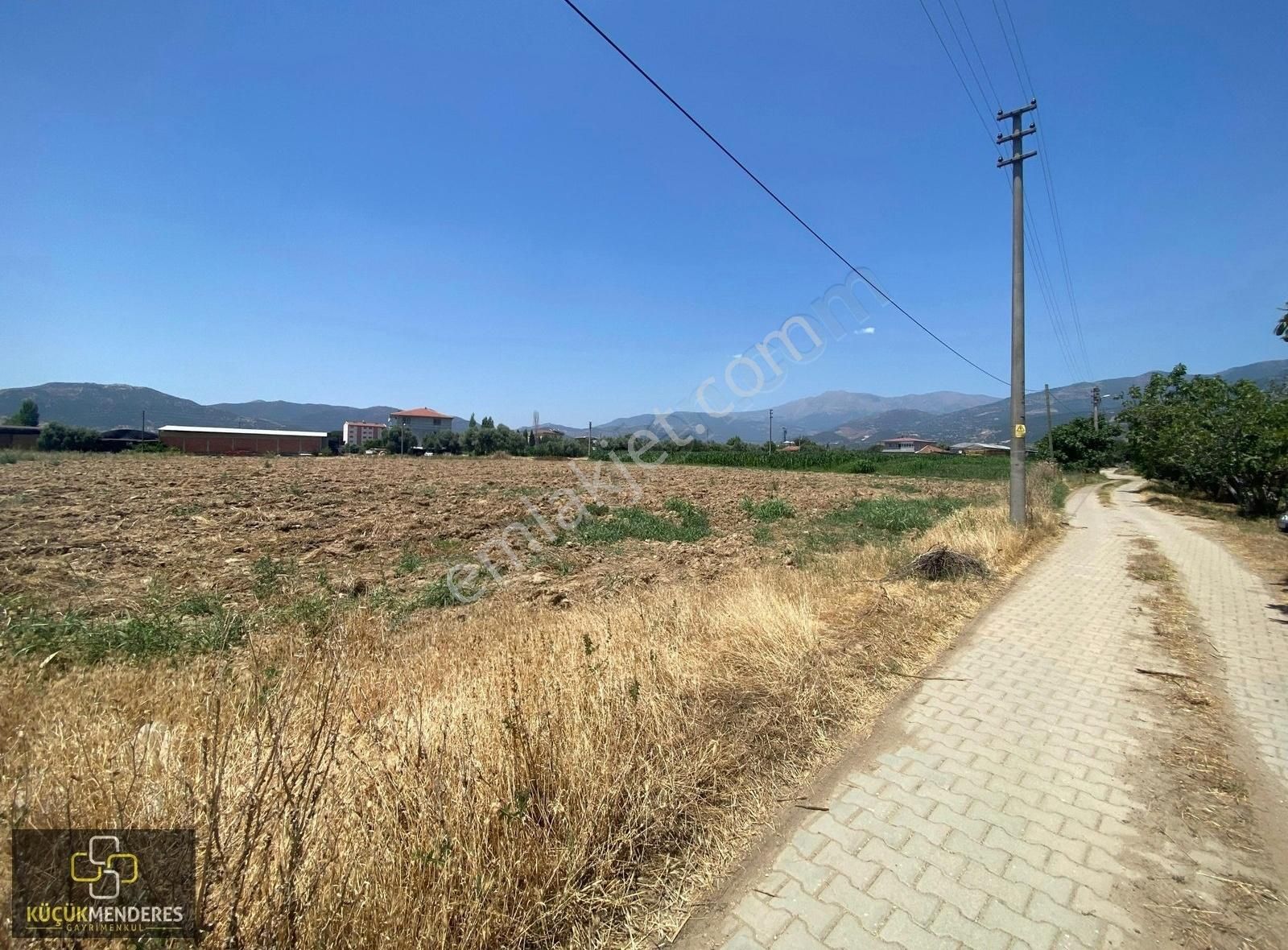 Küçük Menderes'ten Kiraz Cumhuriyet Mh. Satılık 15.143 M2 Arazi