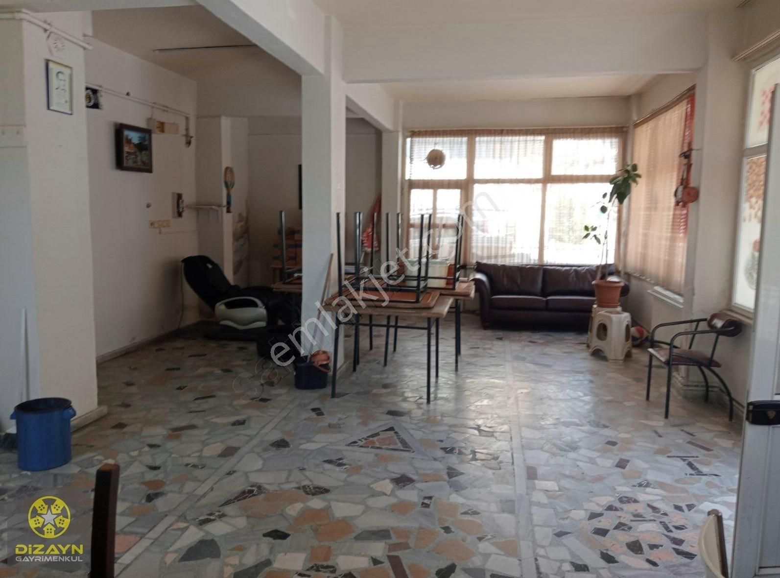 Ataşehir Kayışdağında Düz Giriş Depo
