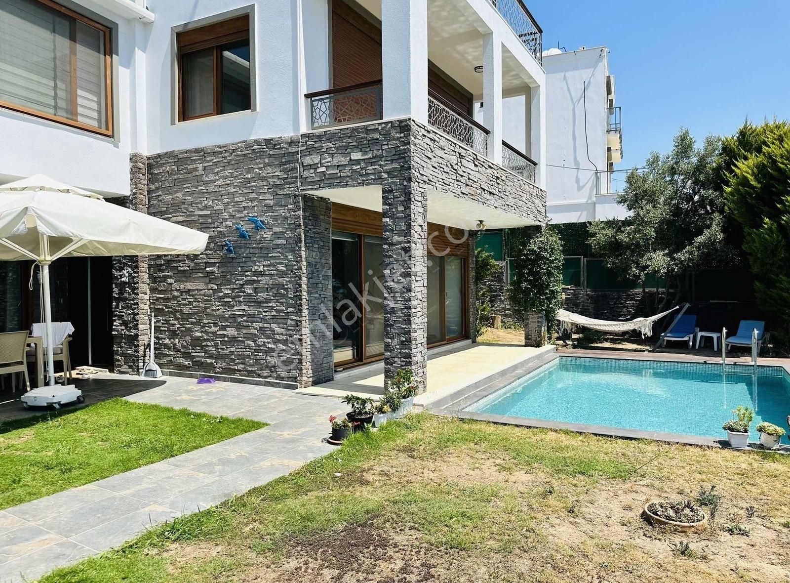 Bodrum Kadıkalesi'nde Kesintisiz Manzaralı Müstakil Villa - Görsel 3