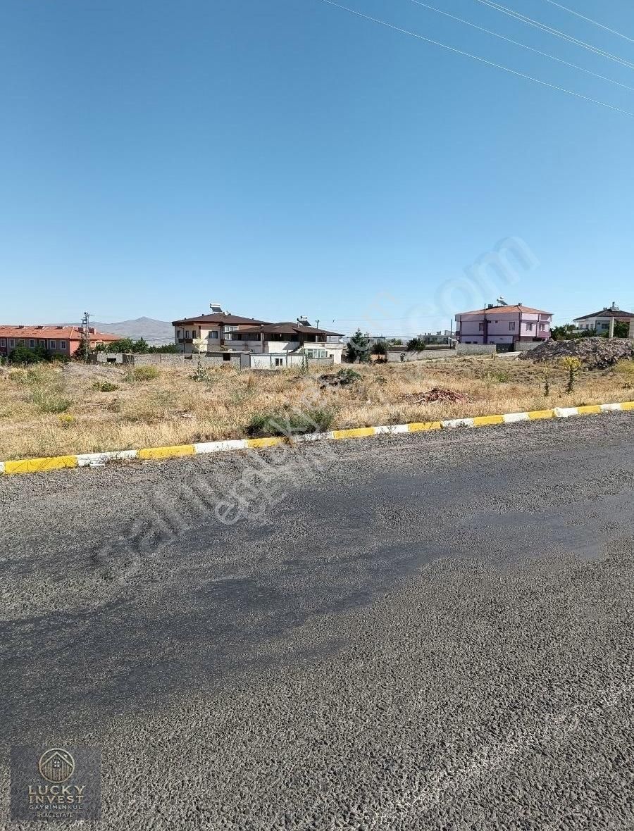 Nevsehir Çat'ta İmarli Asvalta Cephe Fırsat Arsa