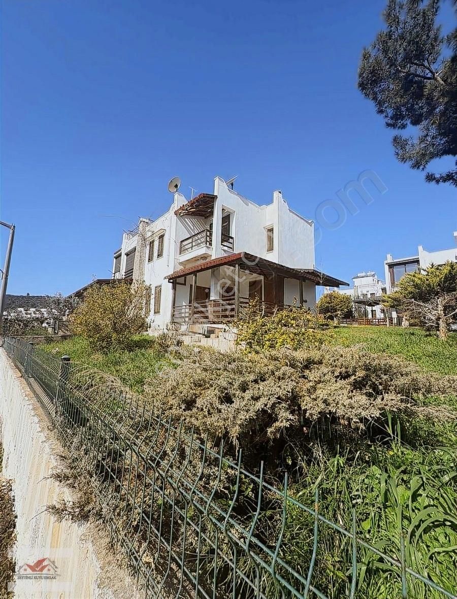 Milas Kıyıkışlacık Tepeköy Tatil Sitesinde Açık Deniz Manzaralı.