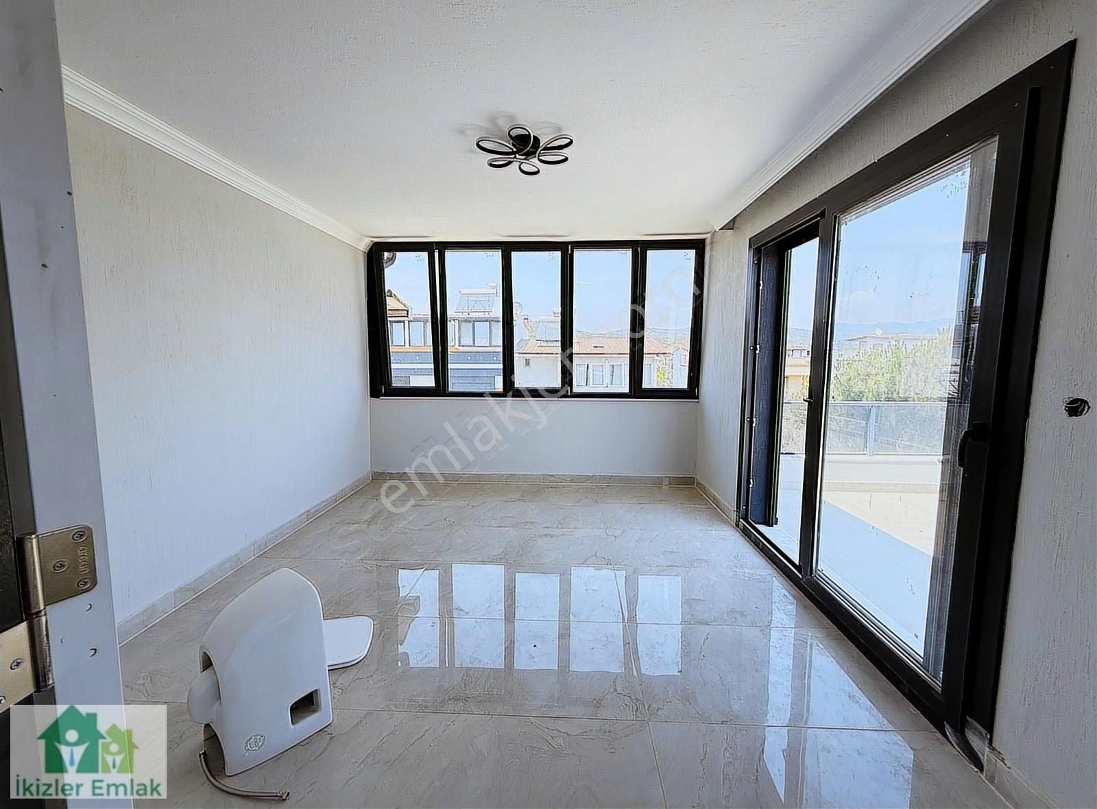 Seferihisar Doğanbey'de Satılık 3+1 Müstakil Sıfır Bahçeli Villa - Görsel 6