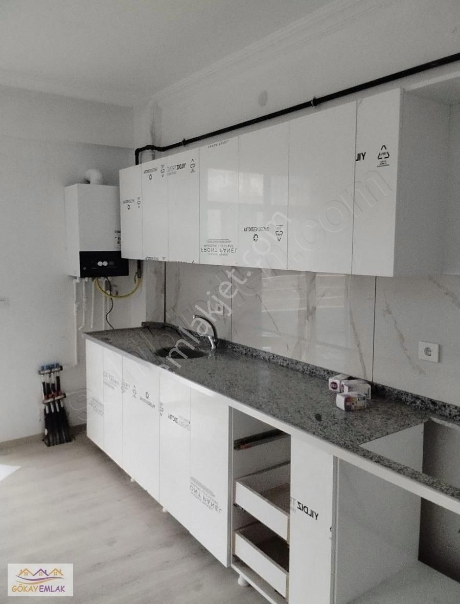 Gökaydan Araç Muayene Üstünde Acil Sat. Ara Kat Fırsat 2+1 Daire