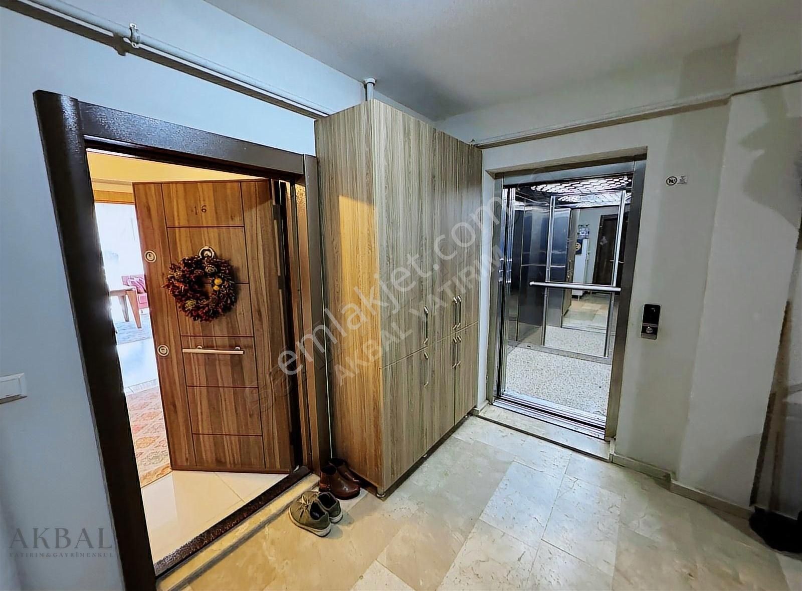 Cumayeri Merkez De Eşyalı Kiralık 3+1 Daire