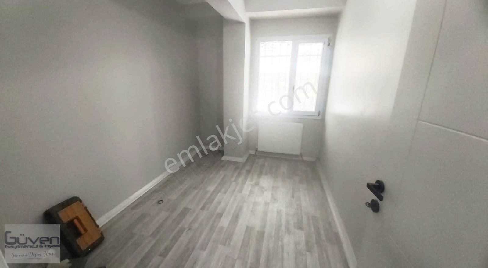 Güven Emlak' Merkezi Konumda Sıfır Binada 1+1 Bahçe Katı Daire - Görsel 12