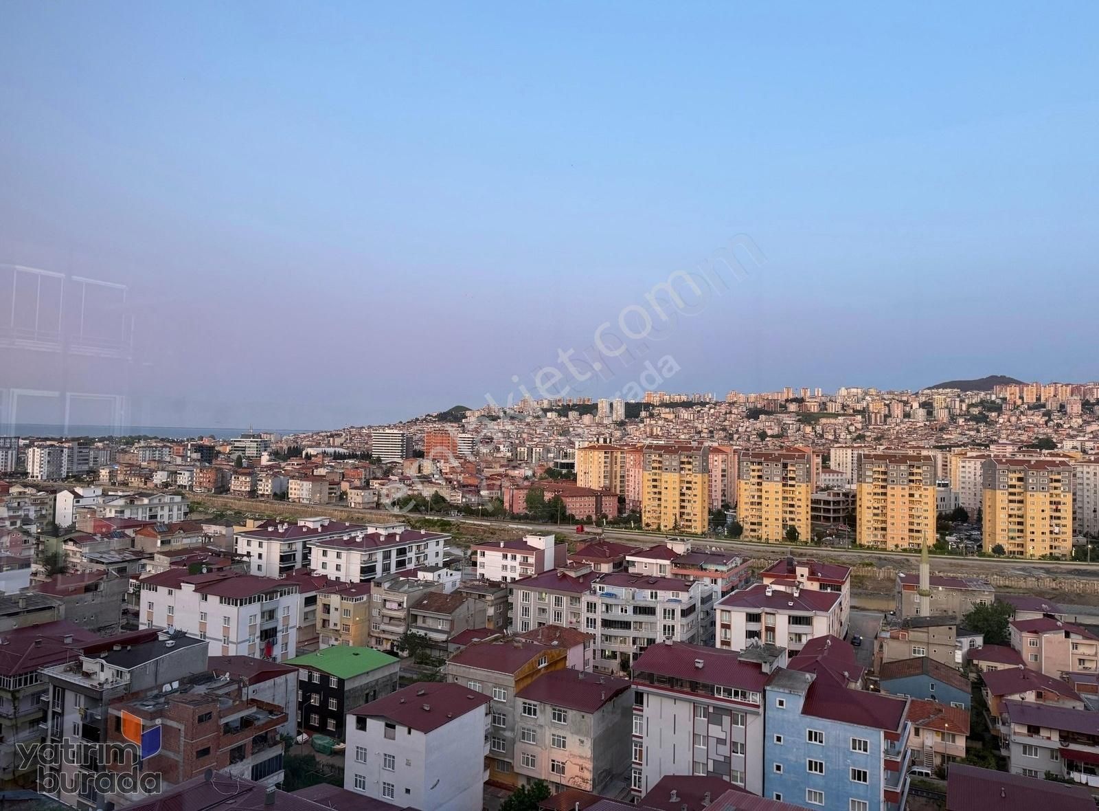 Adalet Mahallesinde Caddeye Cephe Deniz Ve Doğa Manzaralı 3+1