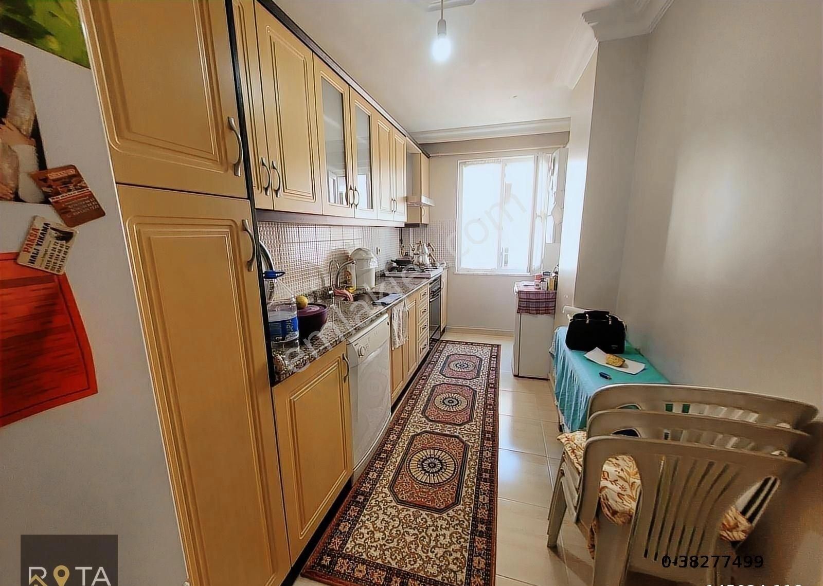 Ümraniye Armağanevlerde Balkonlu, Kullanışlı 3+1 Daire!