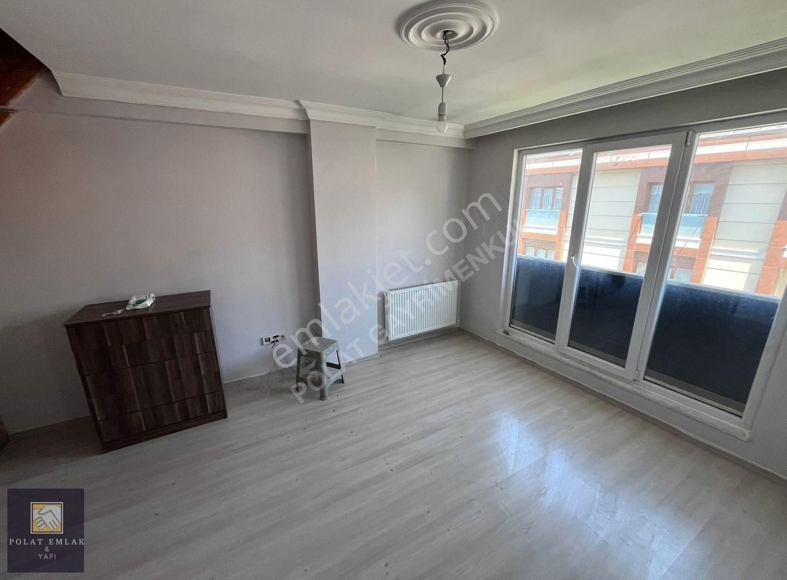 Satılık Daire 2+1 Çatı Dubleksi Asansörlü Metro Hastane Yakını