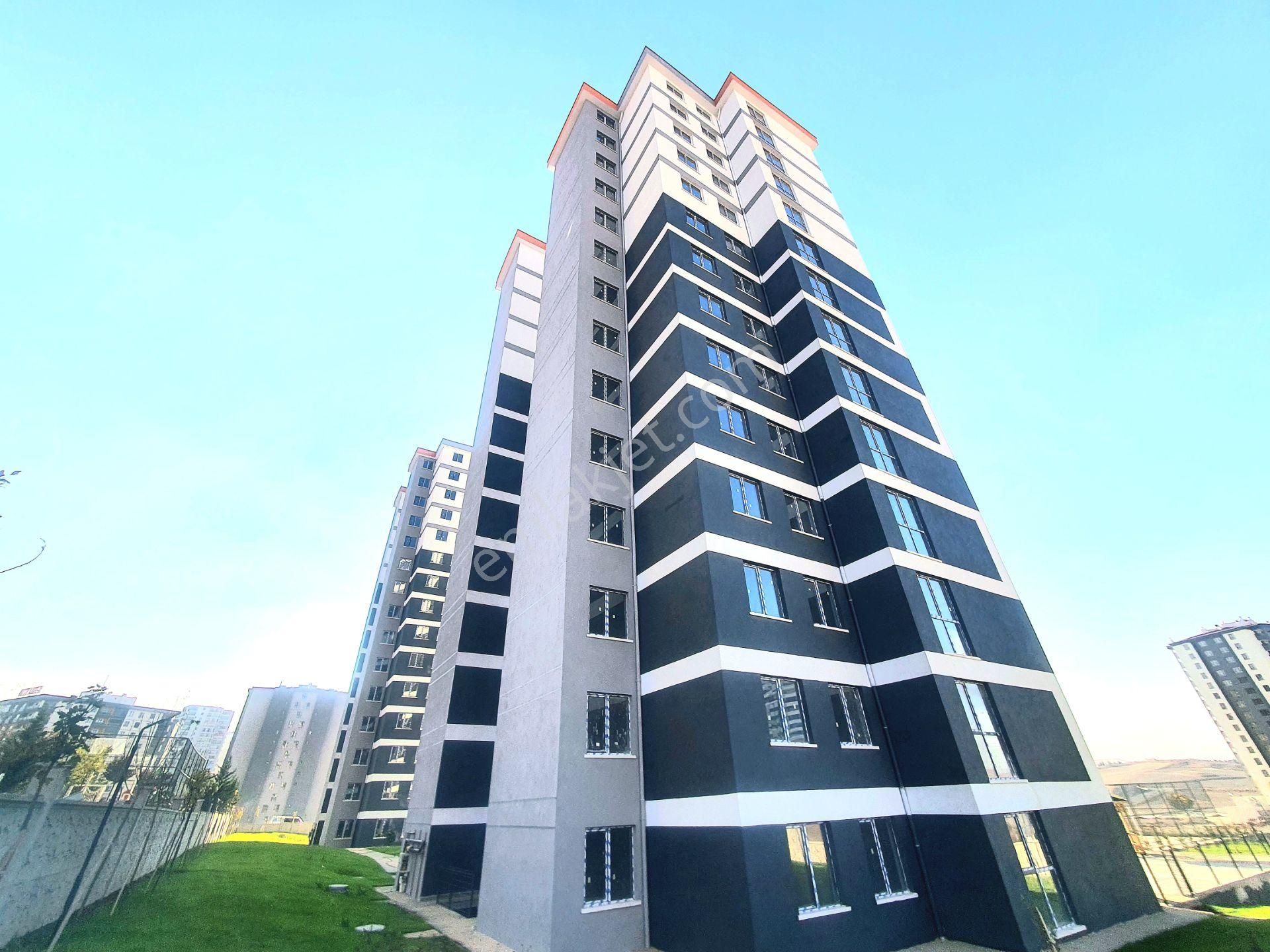 Marka'dan Susuz'da 2 Bloklu Site İçerisinde Oturuma Hazır Sıfır 4+1 Satılık Daire