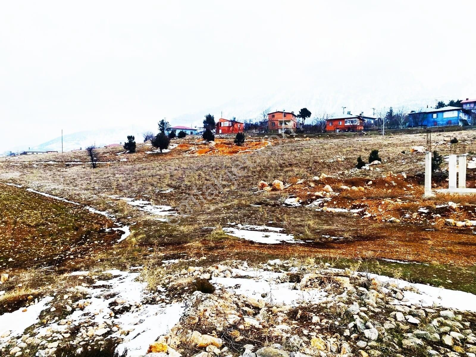 Pozantı Kar Emlaktan Aşçıbekirli Fenese Mevkiinde Doğa Manzaralı 400 M2 Satılık Arsa