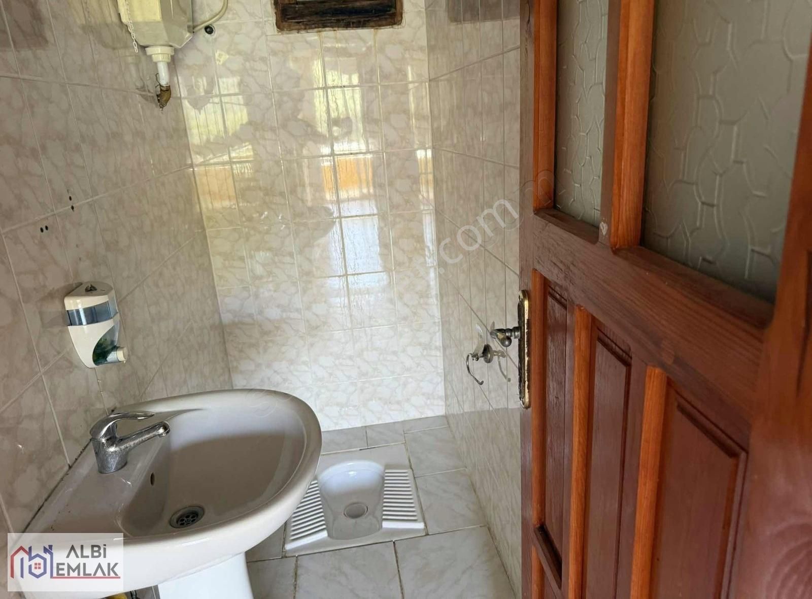 Gazipaşa Bakılar Mahallesinde 3+1 Geniş Kiralık Daire
