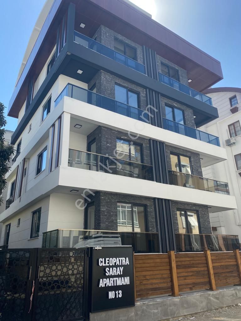 Kleopatra'da Yeni Binada Satılık 1+1 Daire