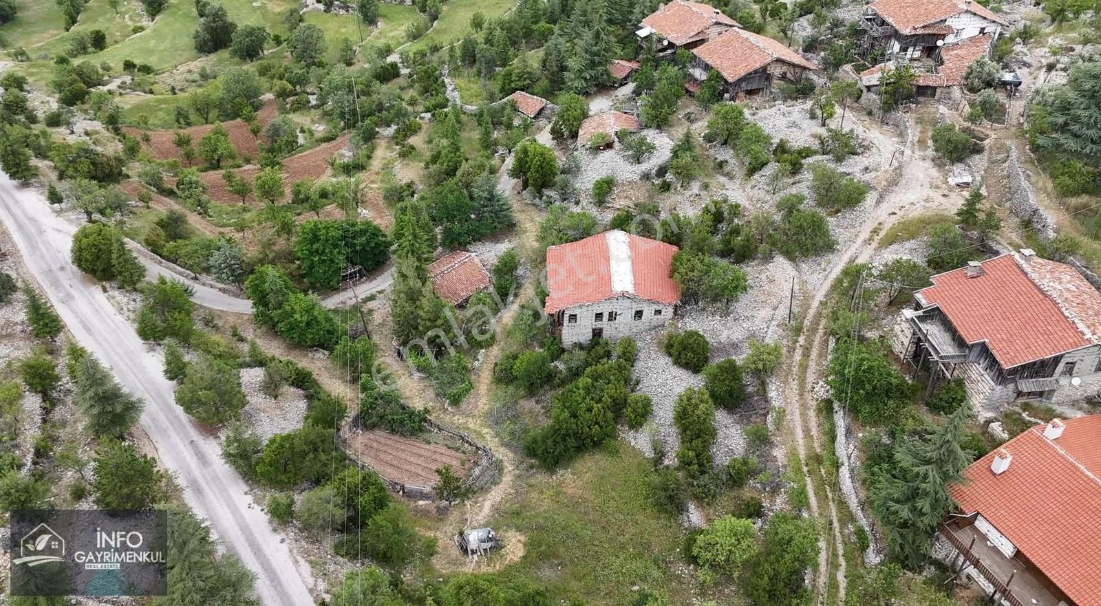 İnfo Dan Belenalan Mah Satılık Mustakil Ev Doğa Manzaralı - Görsel 17