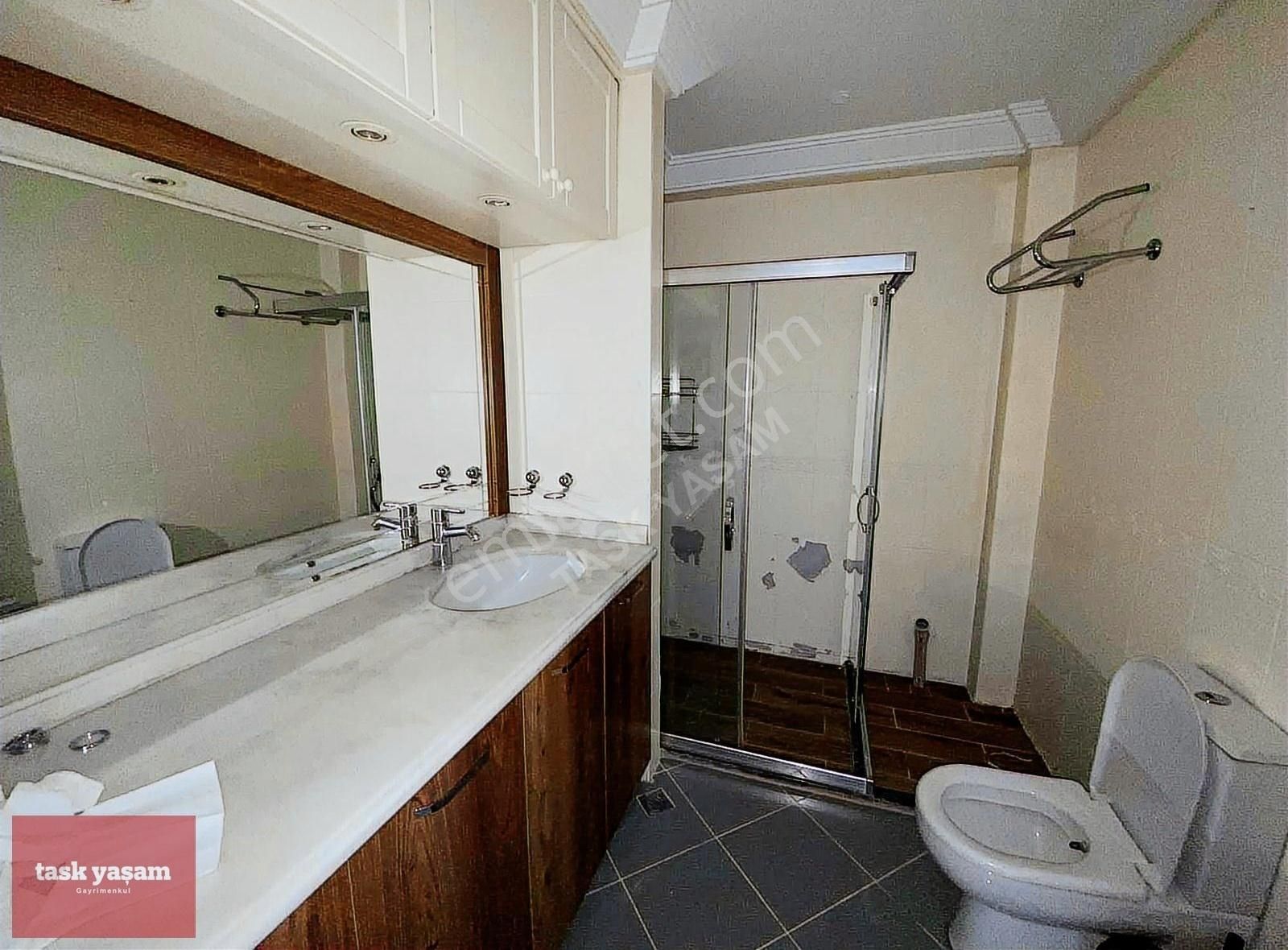 Nişantaşı Teşvikiye Hacıeminefendi Asansörlü 3+1 Kiralık Daire