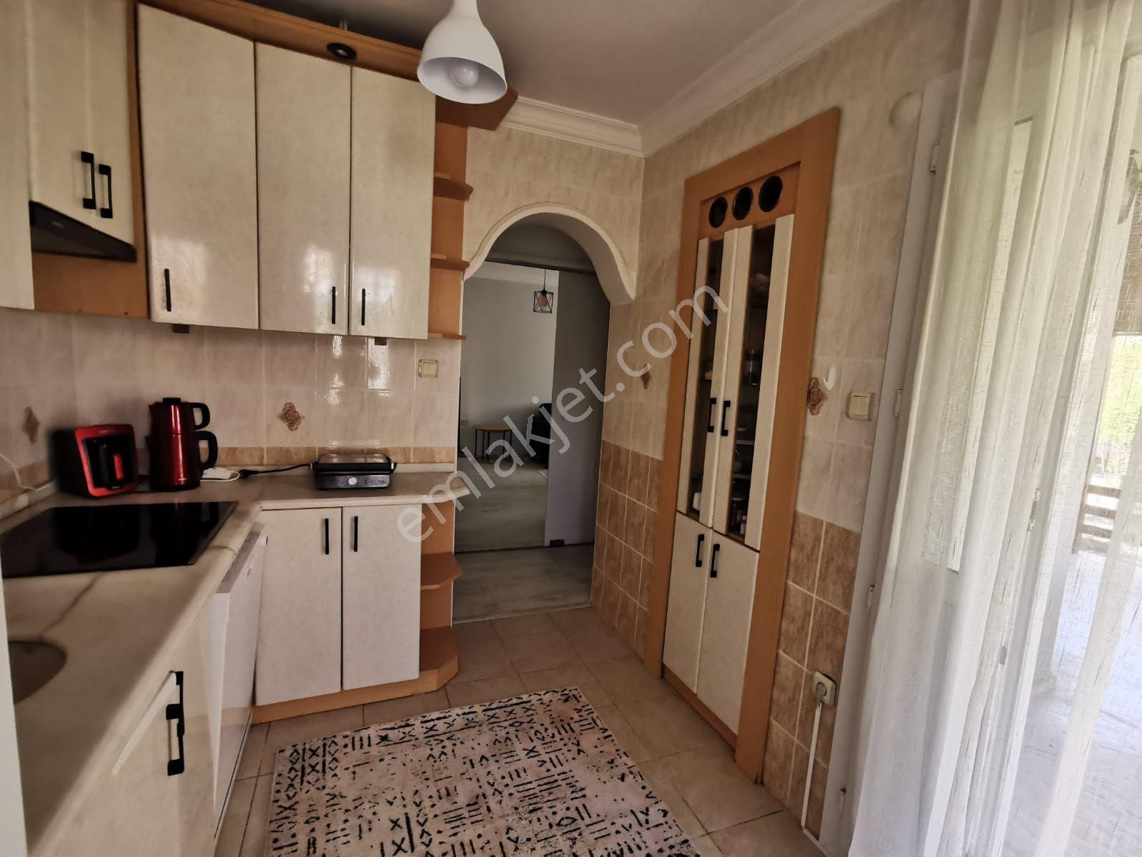 Urla Torasan Nezih Site İçinde Sırt Sırta Müstakil Havuzlu Girişli Tripleks - Görsel 3