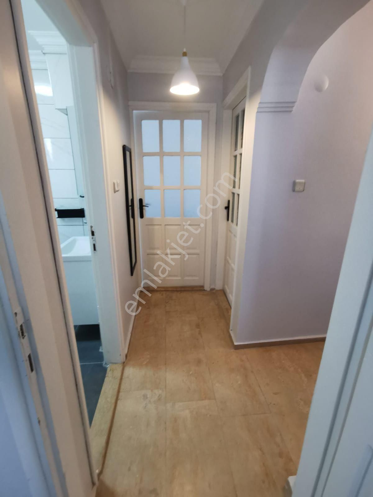 Urla Torasan Nezih Site İçinde Sırt Sırta Müstakil Havuzlu Girişli Tripleks - Görsel 13