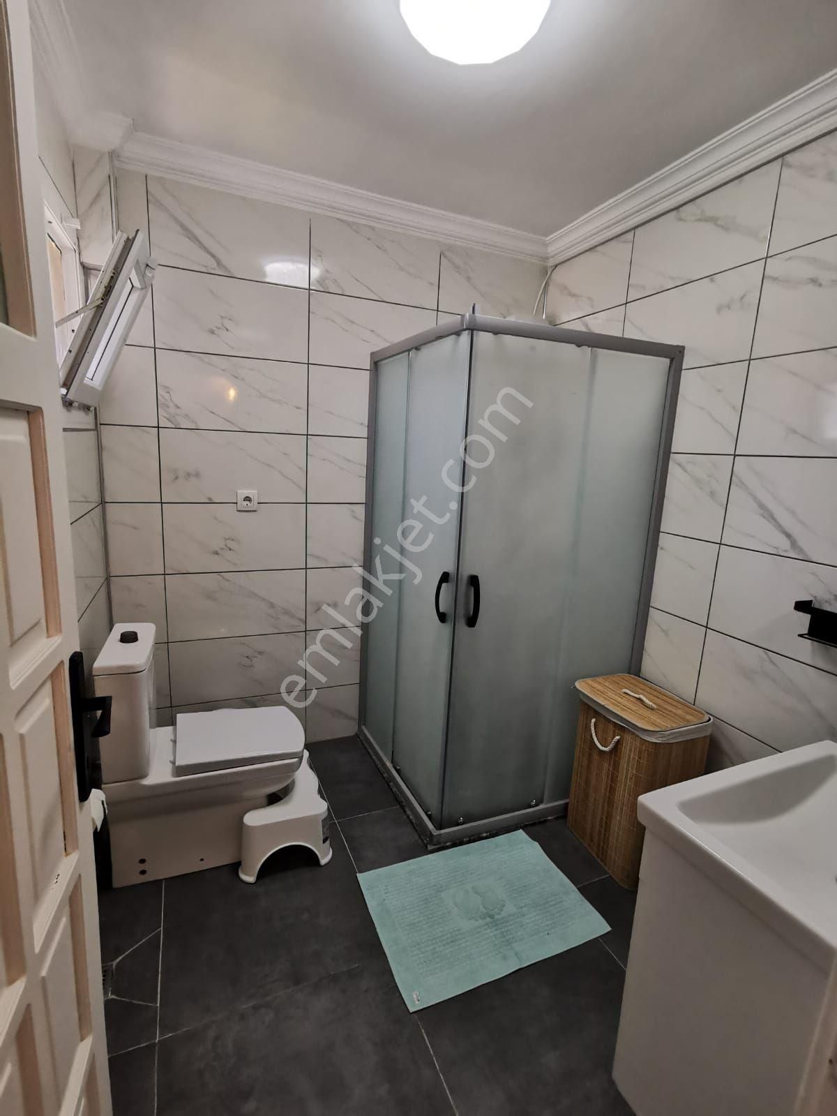 Urla Torasan Nezih Site İçinde Sırt Sırta Müstakil Havuzlu Girişli Tripleks - Görsel 12