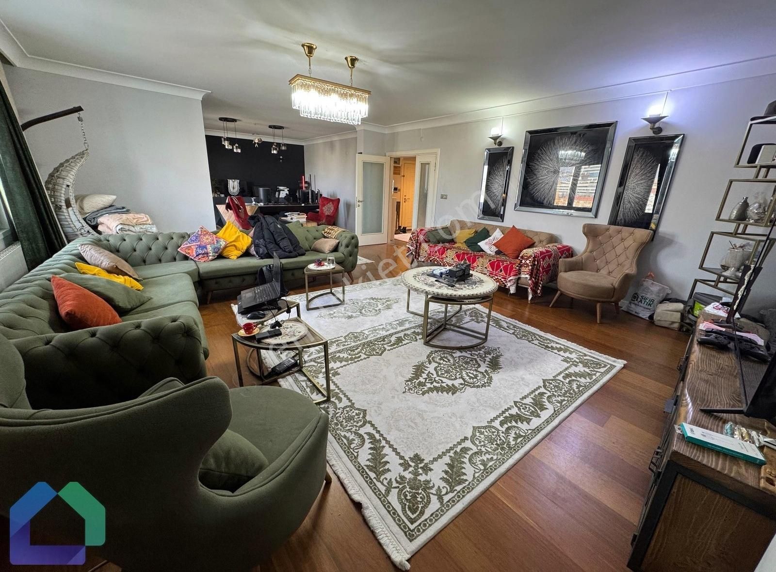 Şişli'de Harika Konumda Satılık Dubleks Daire