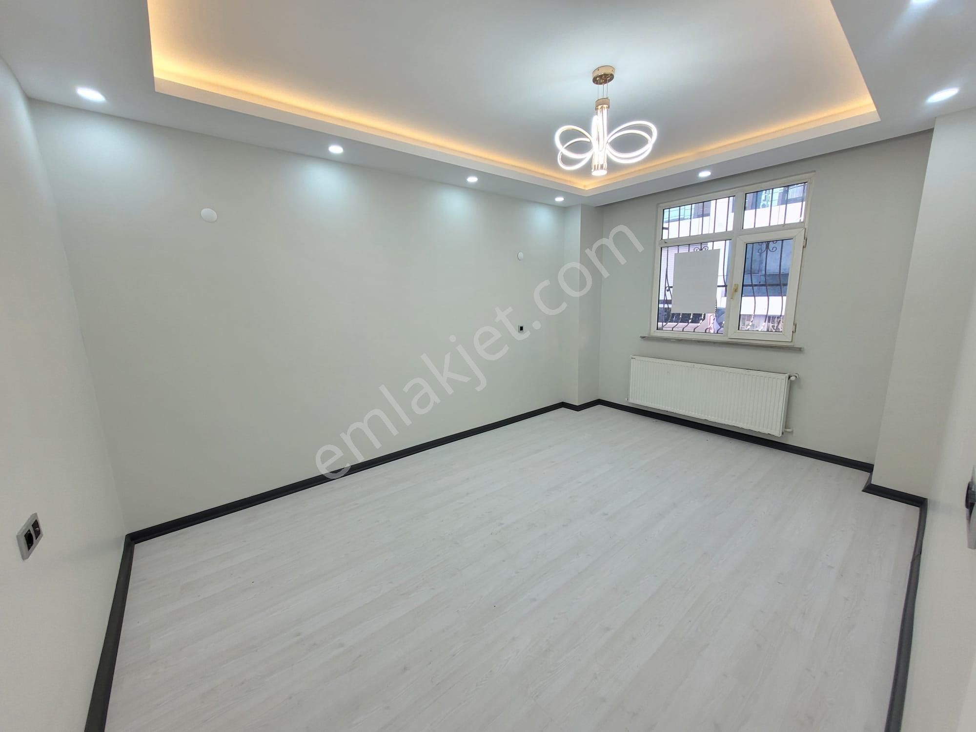 Üç Kardeşler'den Uğurmumcu Mh Masrafsız 2+1 Yüksek Giriş Kat